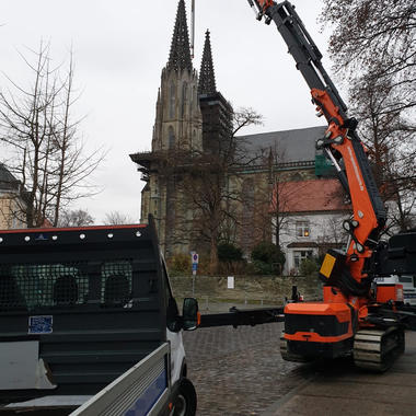 Unser Jekko vor der altehrwürdigen Wiesenkirche in Soest