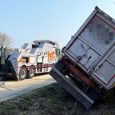 LKW Bergung A44