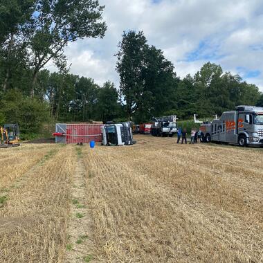 auf dem Feld gab es Platz genug für die Bergung 