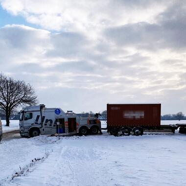 Bergung eines LKW