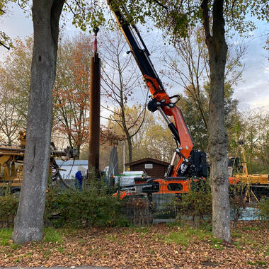 Aufgrund von Bäumen wäre ein 150to. Mobilkran nötig gewesen