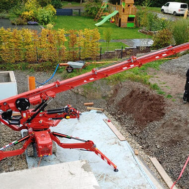 Die Glassauganlage kann bis zu 800kg heben